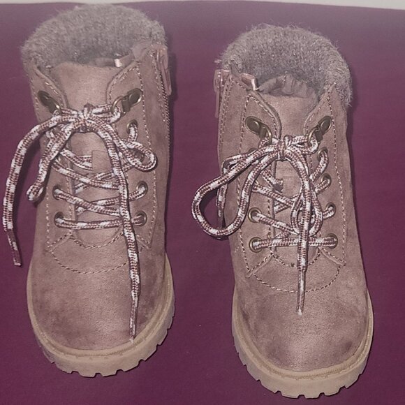 Kids Old Navy Brown Low Cut Boots Size 8 toddler - Picture 1 of 6